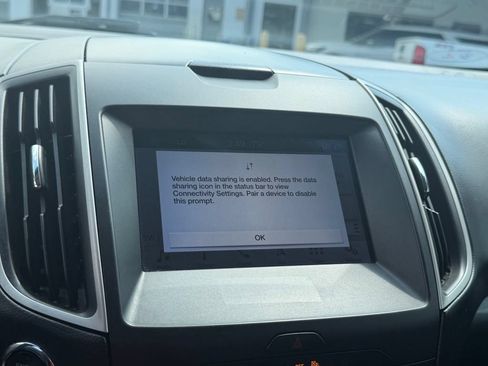 Used 2019 Ford Edge SEL w/ Equipment Group 201A FWD image 22