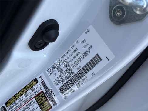 Used 2024 Toyota Tundra Limited image 17