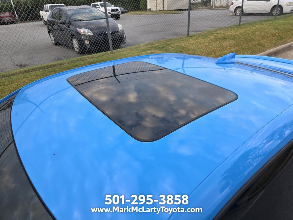 Used 2022 Chevrolet Camaro LT w/ RS Package RWD image 7