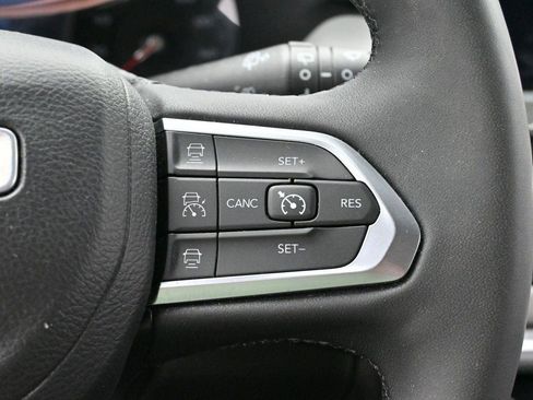 Used 2023 Jeep Compass Limited AWD/4WD image 18