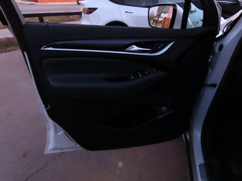 Used 2022 Buick Enclave Essence w/ Experience Buick Package image 21