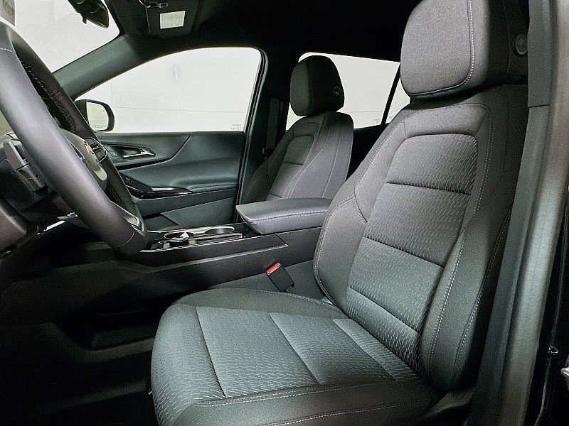 Used 2026 Chevrolet Equinox LT FWD image 7