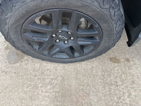 Used 2024 Chevrolet Silverado 1500 LT Trail Boss w/ LT Trail Boss Premium Package image 38