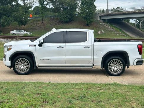 Used 2019 GMC Sierra 1500 Denali w/ Denali Ultimate Package AWD/4WD image 2