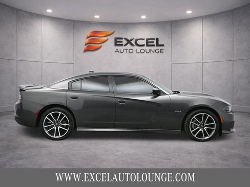 Used 2023 Dodge Charger R/T RWD image 10