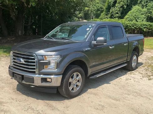 Used 2017 Ford F150 XLT w/ Equipment Group 302A Luxury AWD/4WD image 1