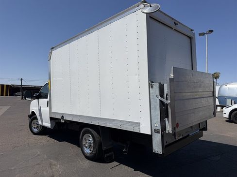 Used 2025 Chevrolet Express 3500 w/ Power Convenience Package RWD image 5