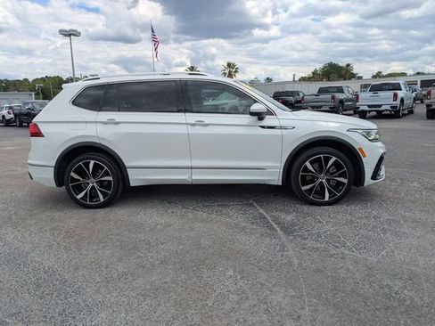 Used 2022 Volkswagen Tiguan SEL R-Line AWD/4WD image 3