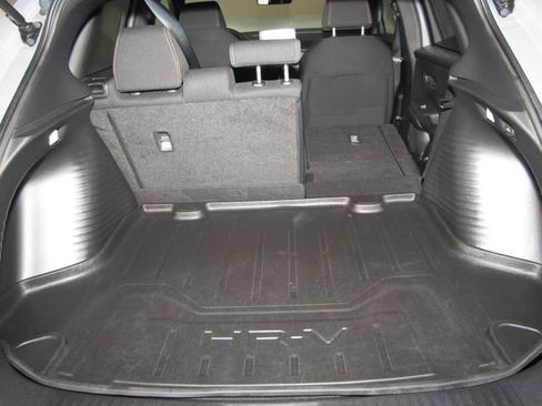 Certified 2023 Honda HR-V Sport image 15