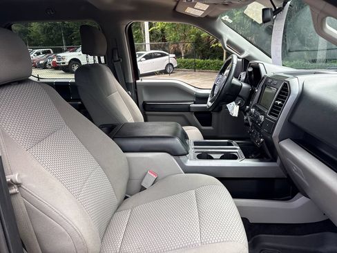 Used 2017 Ford F150 XLT w/ Equipment Group 301A Mid AWD/4WD image 29