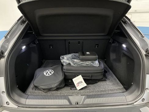 Used 2023 Volkswagen ID.4 Pro S image 16