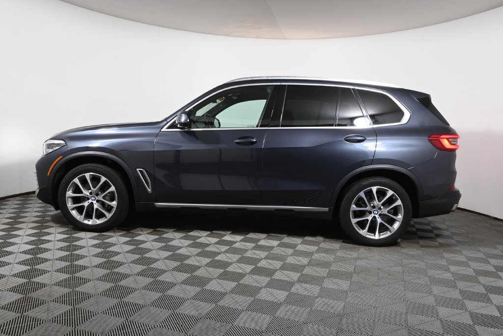 Used 2019 BMW X5 xDrive40i w/ Convenience Package AWD/4WD image 2
