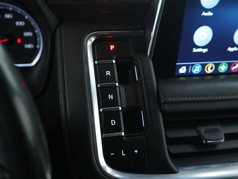 Used 2021 Chevrolet Tahoe Z71 w/ Luxury Package image 26