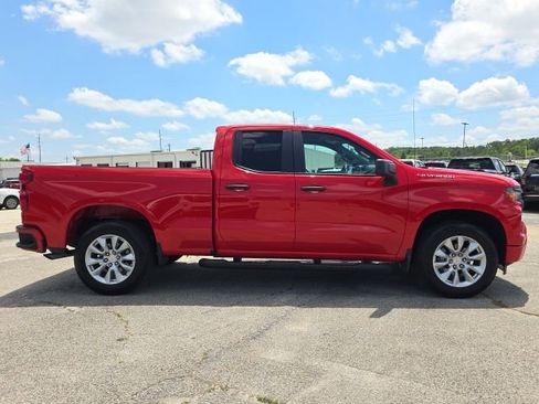Used 2026 Chevrolet Silverado 1500 Custom RWD image 6