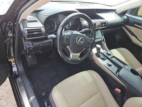 Used 2017 Lexus IS 200t image 14