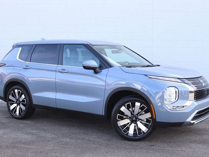 New 2026 Mitsubishi Outlander SE