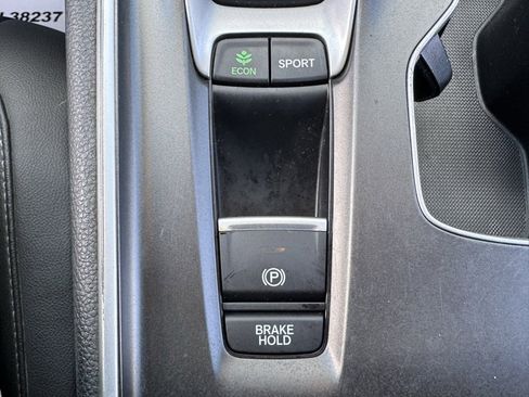 Used 2020 Honda Accord Sport image 30