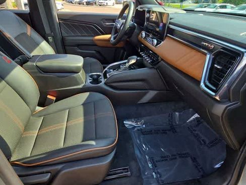 Used 2023 GMC Canyon AT4 AWD/4WD image 22