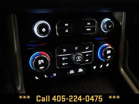 Used 2021 GMC Yukon Denali w/ Denali Ultimate Package AWD/4WD image 44