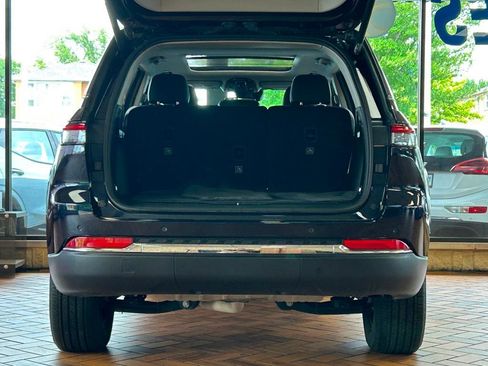 Used 2024 Jeep Grand Cherokee Limited 4xe image 11