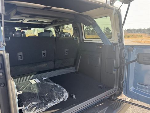 New 2025 Ford Bronco Heritage Edition image 20