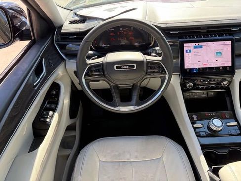 Certified 2023 Jeep Grand Cherokee L Overland w/ Rear Seat Video Group I image 9