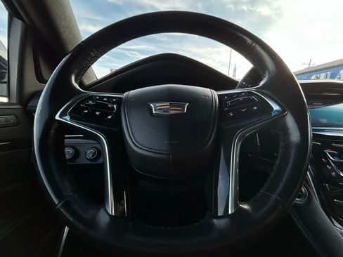 Used 2019 Cadillac Escalade ESV Platinum image 16