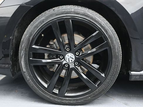 Used 2018 Volkswagen Passat 2.0T S image 11