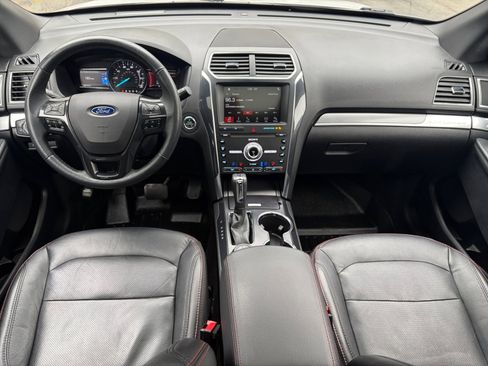 Used 2019 Ford Explorer Sport w/ Equipment Group 401A image 17