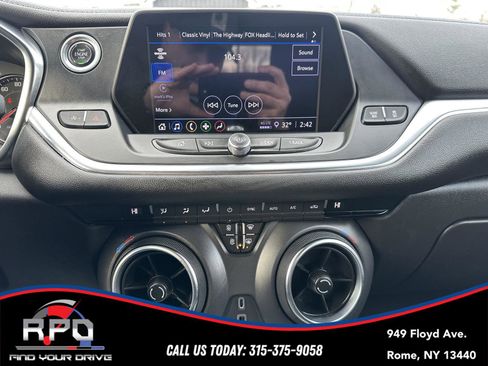 Used 2021 Chevrolet Blazer LT w/ LPO, Black Accent Package image 17