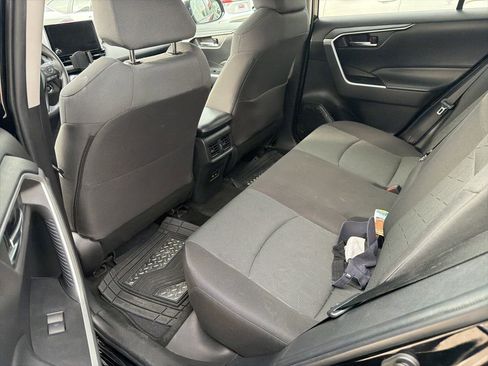 Used 2023 Toyota RAV4 XLE FWD image 9