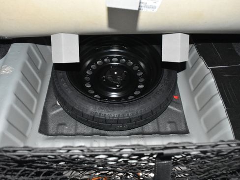 New 2025 Nissan Versa SV w/ Trunk Package image 25