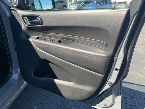 Used 2024 Dodge Durango GT image 11