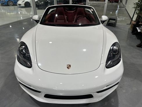 Used 2017 Porsche 718 Boxster RWD image 14