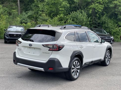 Certified 2023 Subaru Outback Limited AWD/4WD image 5