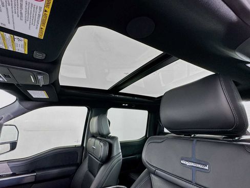 Used 2025 Ford F350 Platinum w/ FX4 Off-Road Package image 13