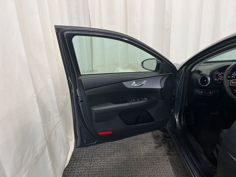 Used 2023 Kia Forte LXS FWD image 19