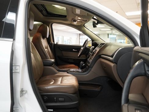 Used 2017 GMC Acadia Limited SLT image 29