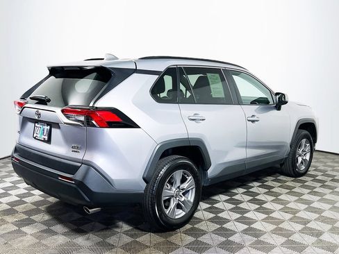 Certified 2022 Toyota RAV4 XLE w/ XLE Grade Weather Package AWD/4WD image 7