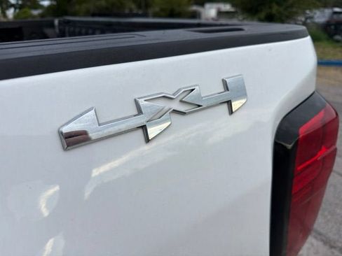 Used 2022 GMC Sierra 2500 SLE w/ SLE Convenience Package AWD/4WD image 10