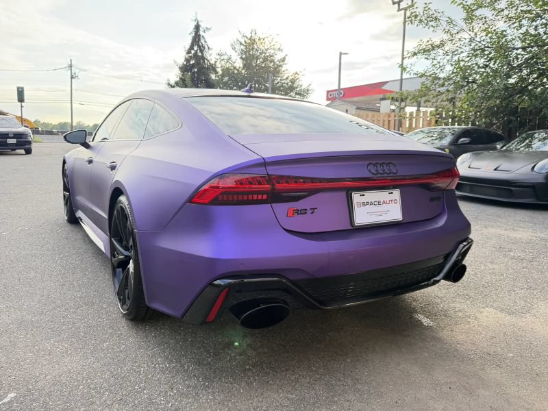 Used 2021 Audi RS 7 Sportback w/ Black Optic Package AWD/4WD image 8