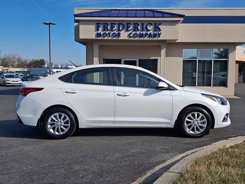 Used 2022 Hyundai Accent SEL image 7