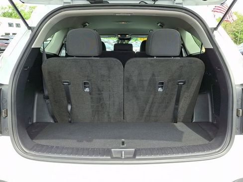 Certified 2025 Kia Sorento LX FWD image 28