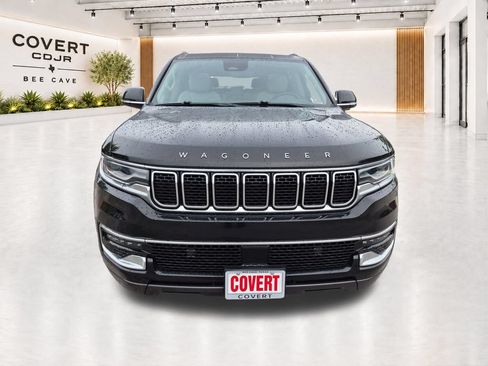 Used 2022 Jeep Wagoneer Series I w/ Premium Group I AWD/4WD image 3