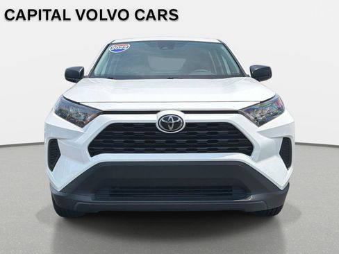 Used 2022 Toyota RAV4 LE FWD image 2