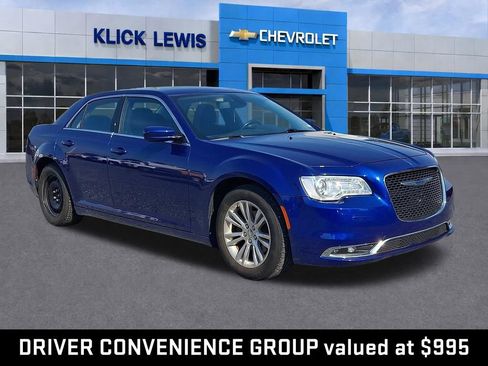 Used 2021 Chrysler 300 Touring w/ Driver Convenience Group RWD image 1