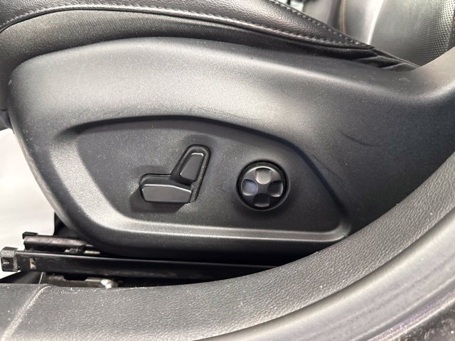 Used 2019 Jeep Compass Limited AWD/4WD image 14