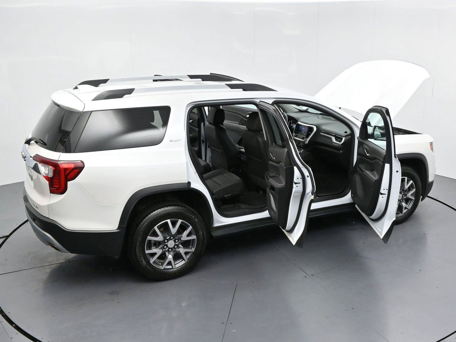 Used 2023 GMC Acadia SLT w/ LPO, Floor Liner Package AWD/4WD image 38