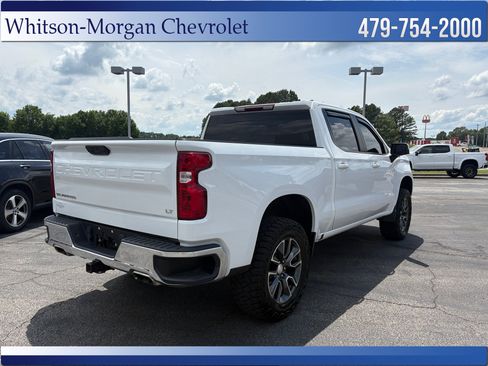 Used 2023 Chevrolet Silverado 1500 LT AWD/4WD image 6