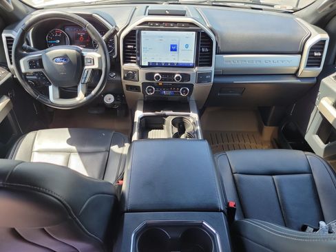 Used 2022 Ford F250 Lariat w/ Lariat Ultimate Package AWD/4WD image 13